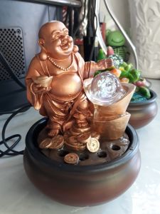 Thác Nước Phong Thủy Tượng Phật Cầm Vàng