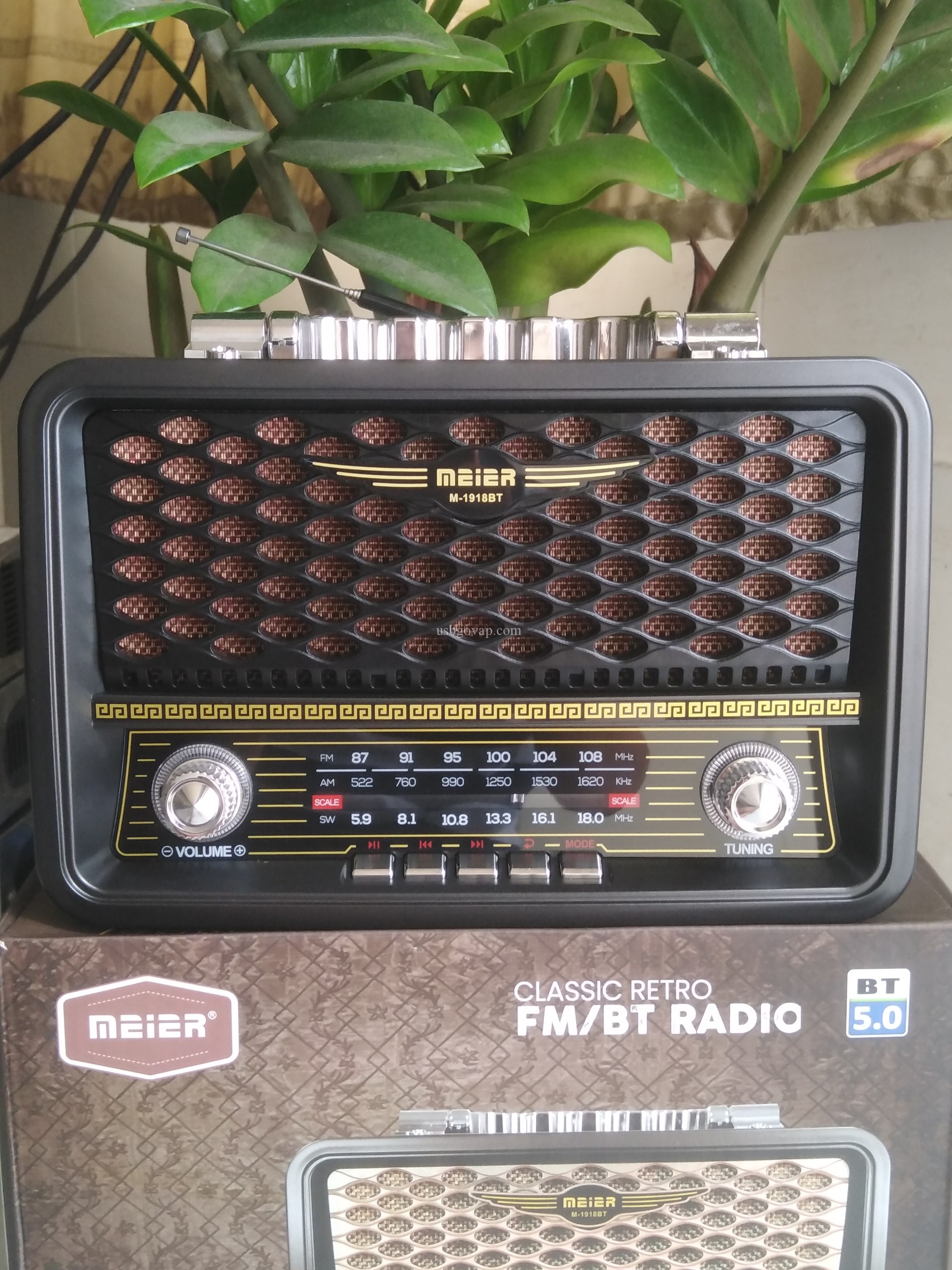 Đài FM/BT/RADIO Phong Cách Cổ Điển M-1918BT - Nghe Radio Nhạc Qua Thẻ Nhớ,  Usb, Có Bluetooth 